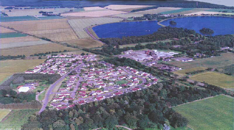 Search for 'hotspots' on this aerial view of the Monikie Village area to see links, or photographs at ground level.
